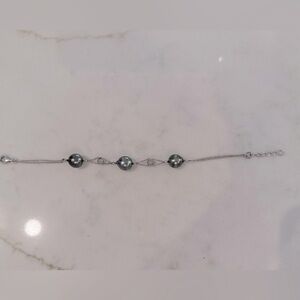 Sterling Chain Bracelet with Three Dark Gray Pearl Accents